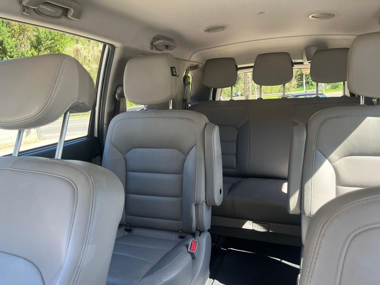 Ssangyong Rodius 2.2 Diesel - 4x4 - 7 Posti