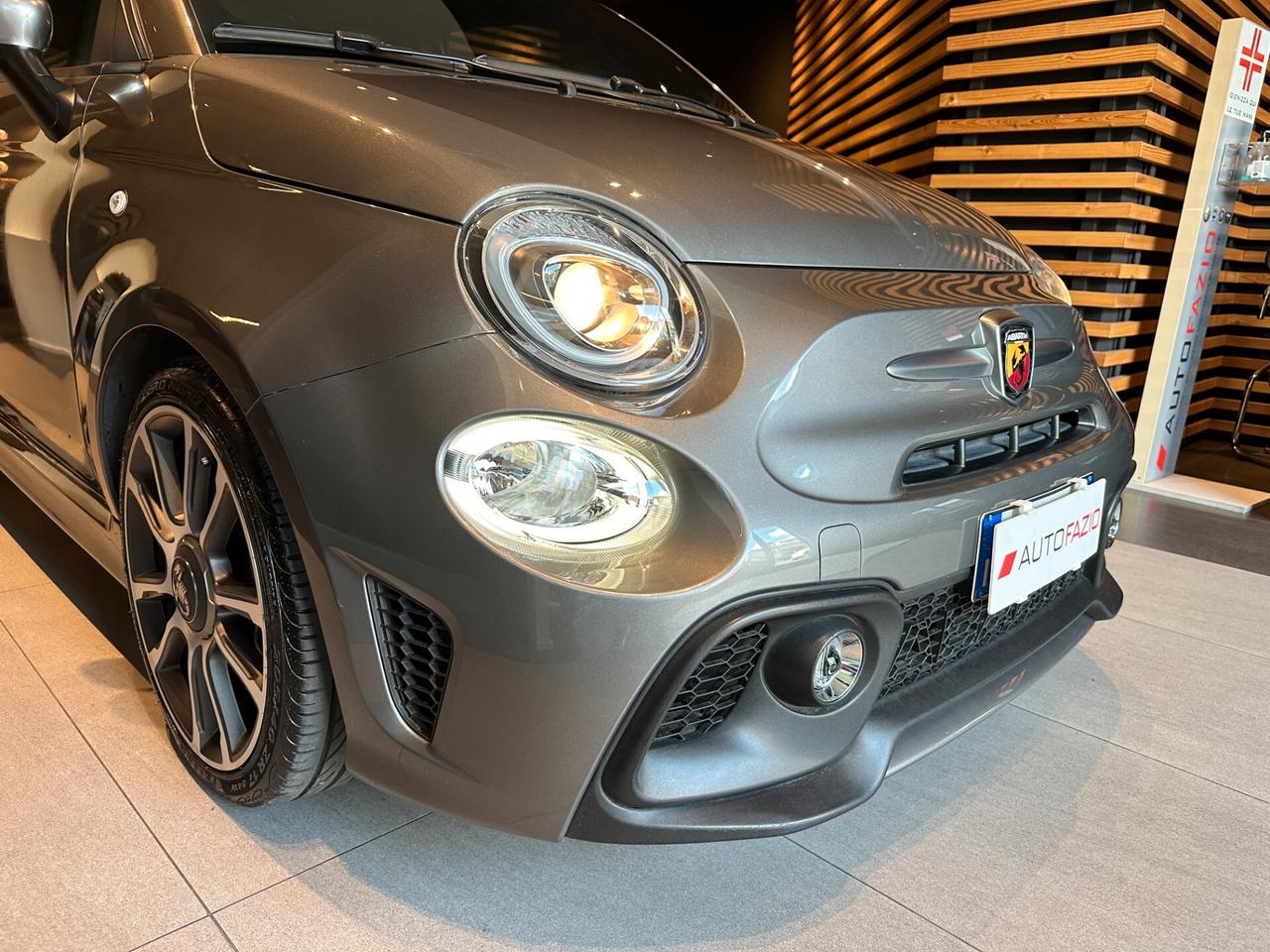 Abarth 595 1.4 Turbo T-Jet 165 CV Turismo