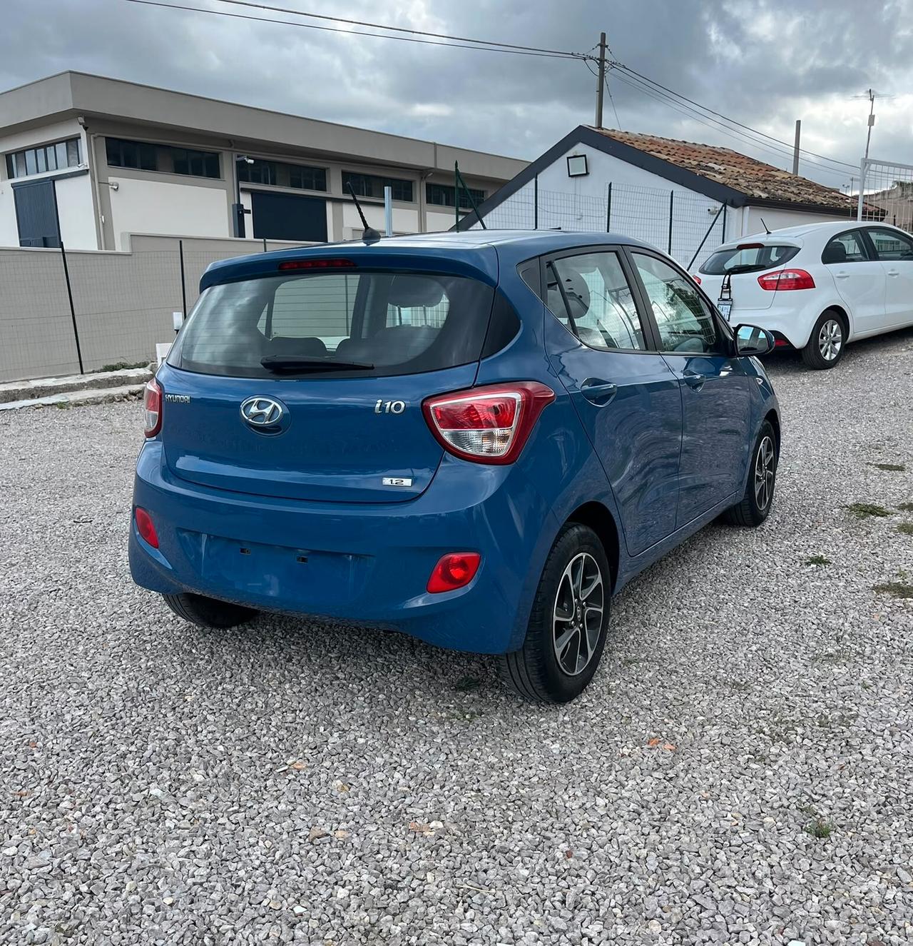 Hyundai i10