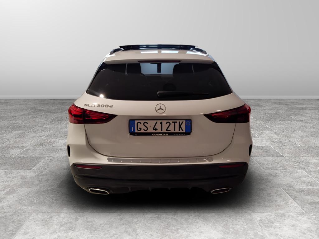 Mercedes-Benz GLA-H247 2023 - GLA 200 d AMG Line Premium auto