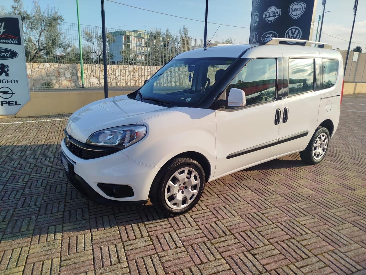 Fiat Doblo Doblò 1.4 T-Jet 16V Natural Power 7 POSTI