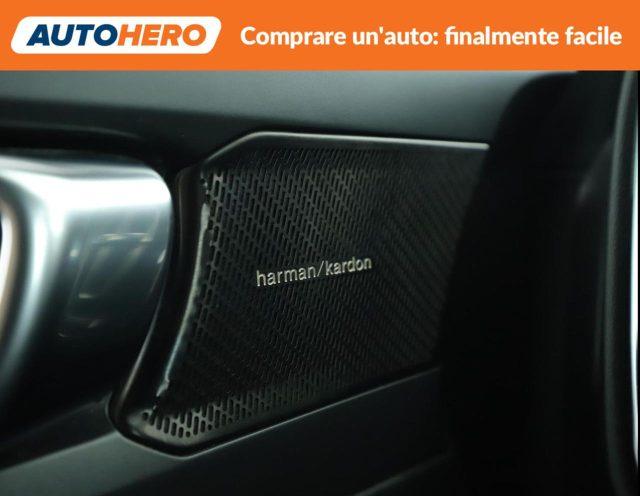 VOLVO XC40 T5 AWD Geartronic R-design