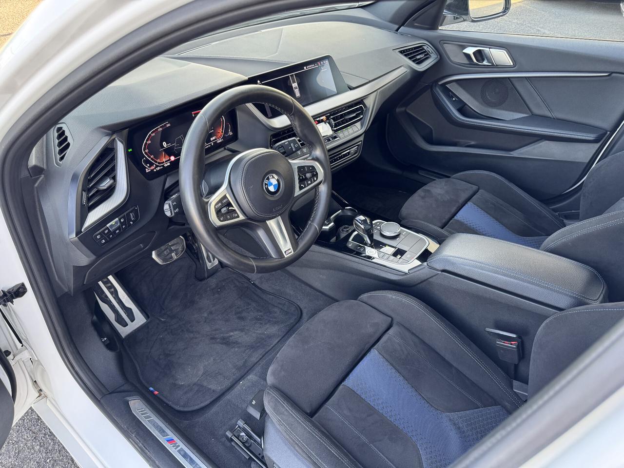 Bmw 118 118d 5p. Msport