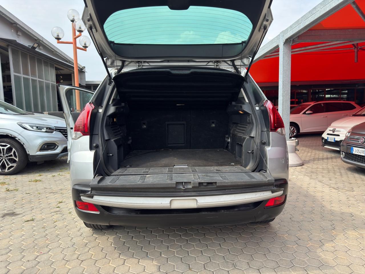 Peugeot 3008 ADATTA A NEOPATENTATI 1.6 VTi 120CV GPL Premium