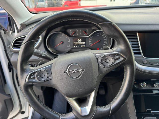 OPEL Grandland X 1.6 Hybrid Plug-in aut. AWD Design Line