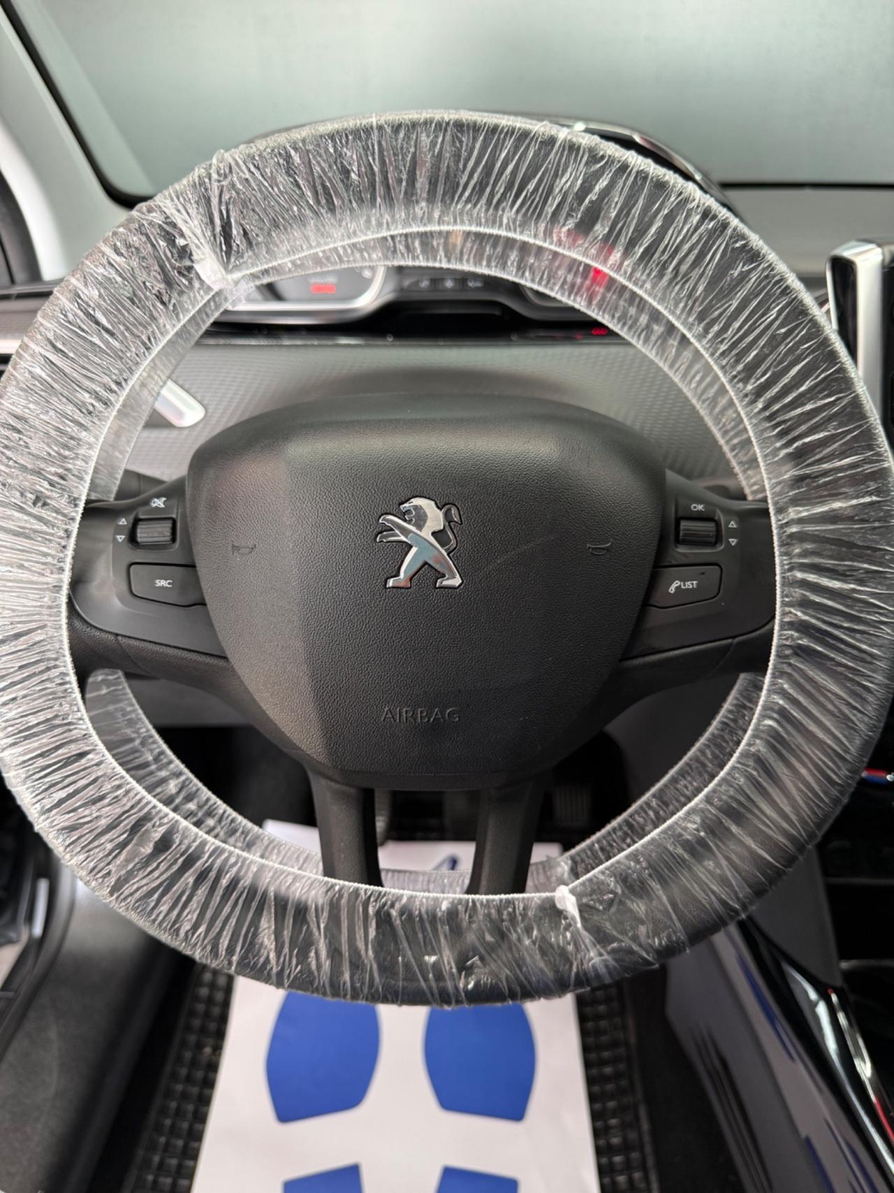 Peugeot 2008 1.6 HDi 92 CV Allure 2015