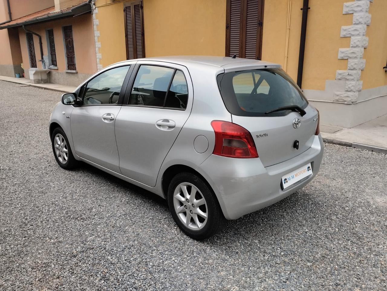 Toyota Yaris 1.4 D-4D 5 porte Sol