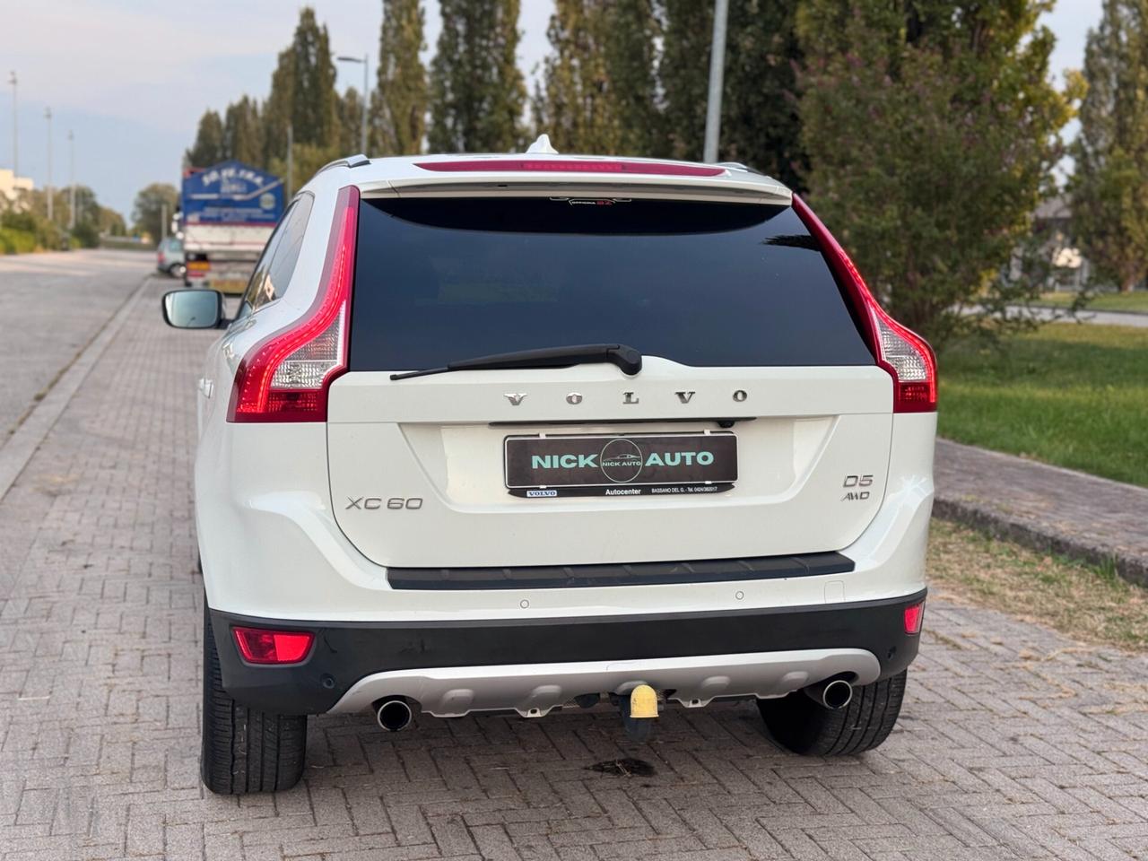 Volvo XC 60 XC60 D5 AWD Geartronic Summum