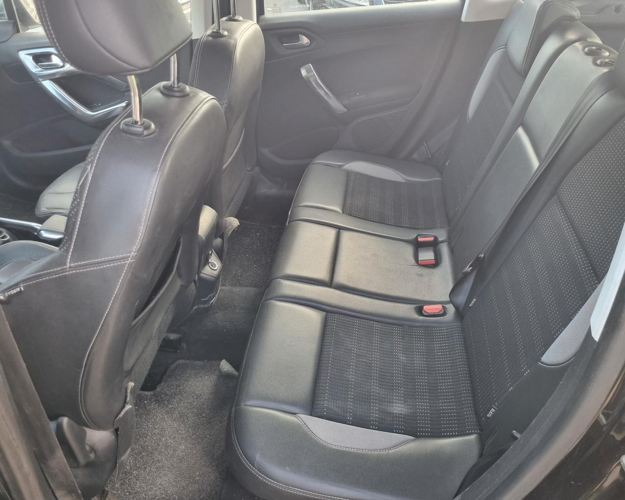 Peugeot 2008 1.6 e-HDi FRIZIONE DA FARE
