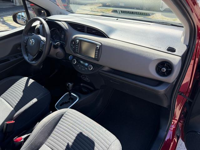 TOYOTA Yaris 1.5 Hybrid 5 porte Business