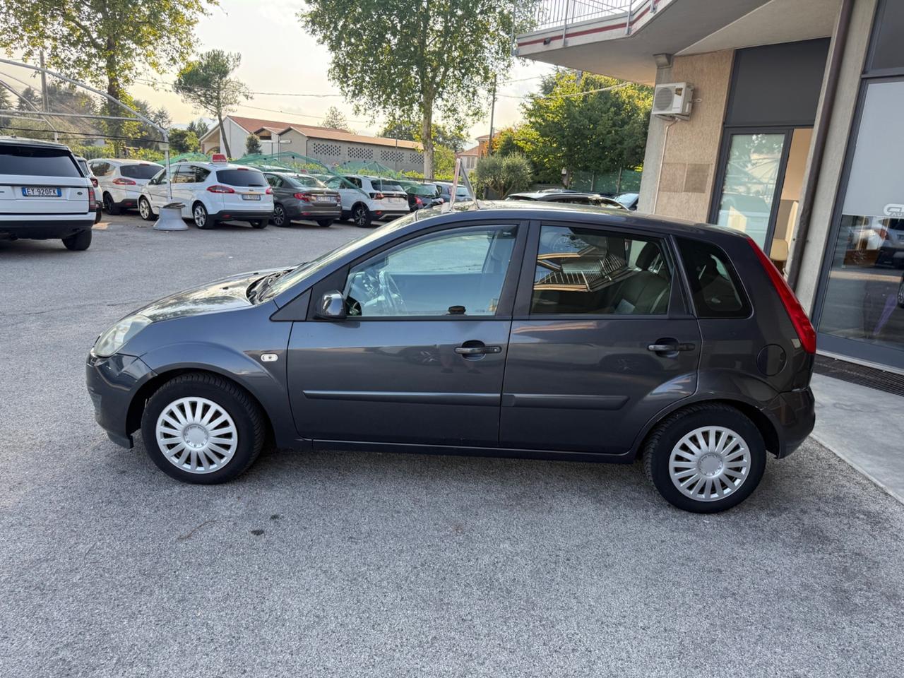 Ford Fiesta 1.2 Benzina 75 Cv - Neopatentati
