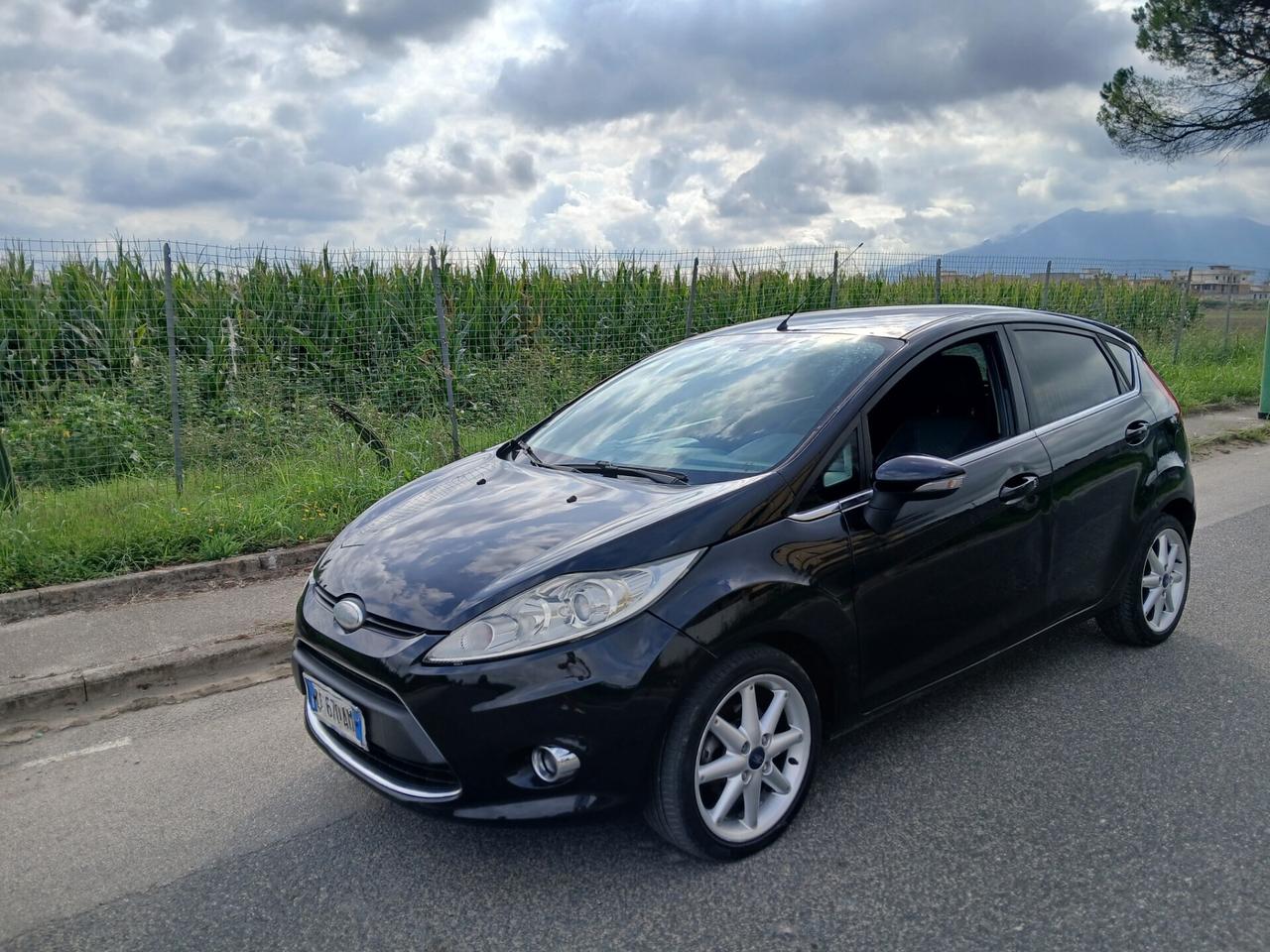 Ford Fiesta 1.4 TDCi 5p. Modello Titanium