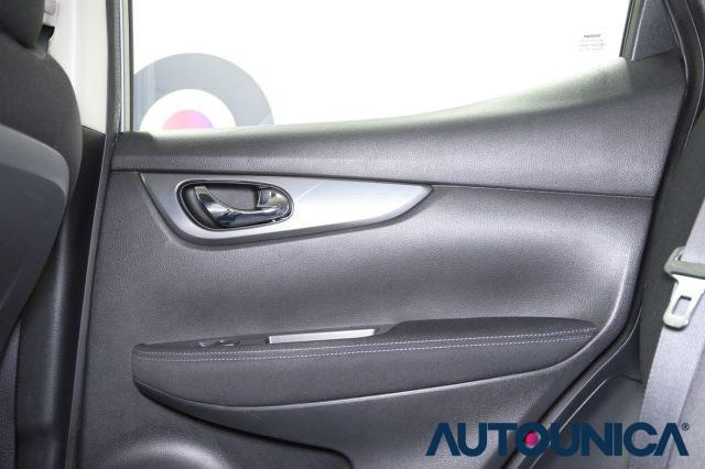 NISSAN Qashqai 1.2 DIG-T N-CONNECTA NEOPATENTATI TETTO PANORAMA