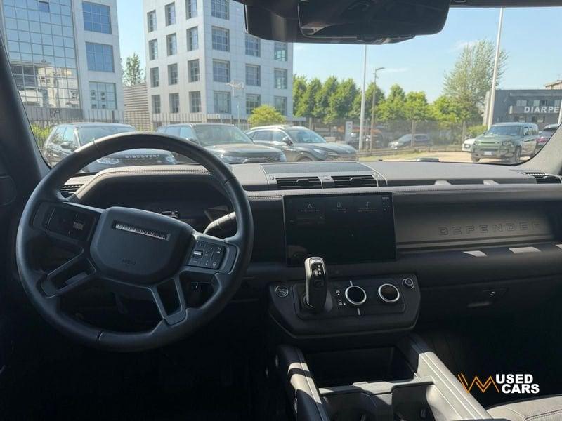 Land Rover Defender 3.0D I6 200 110 X-Dynamic SE AWD auto.