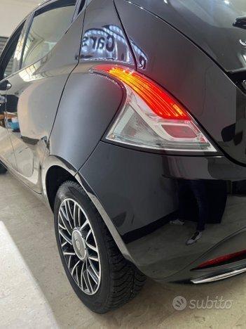 Lancia Ypsilon MOMO DESIGN