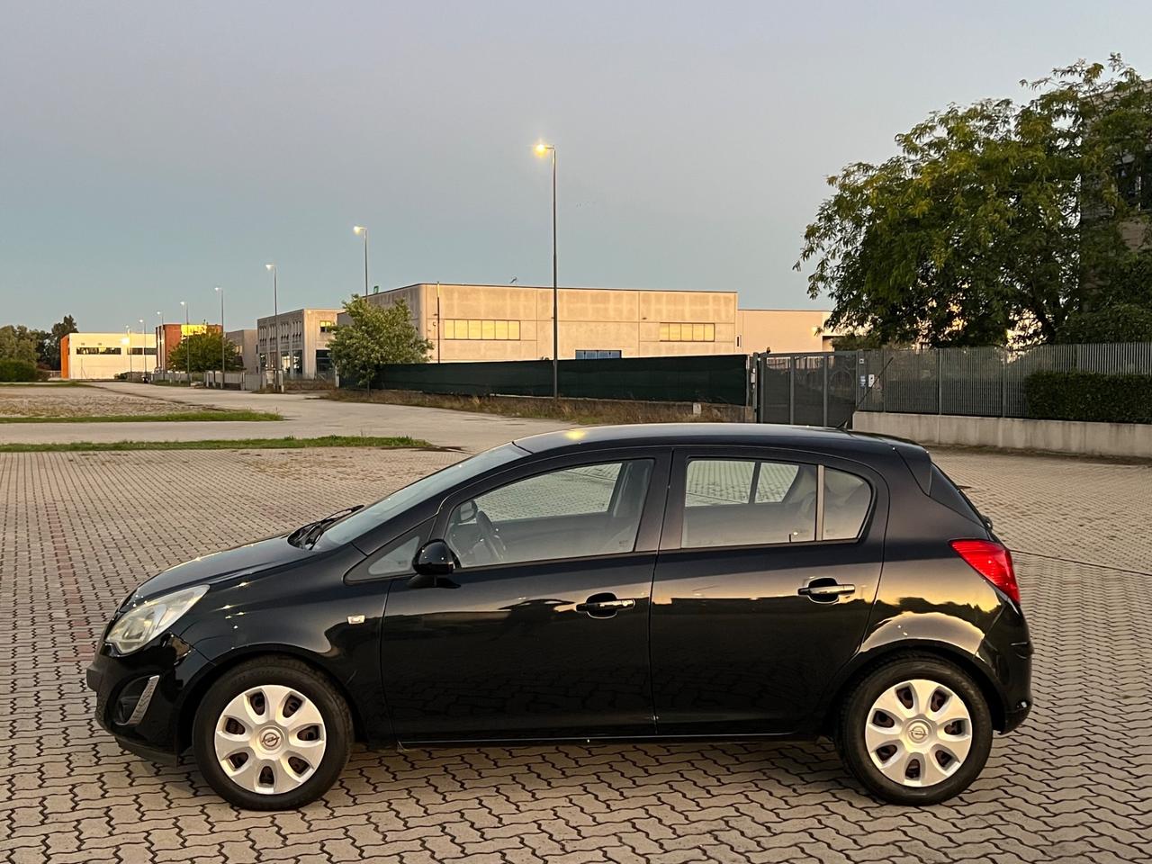 Opel Corsa 1.2 85CV 5 porte GPL-TECH Edition