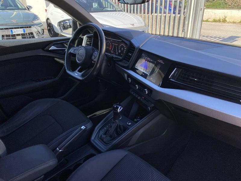 Audi A1 SPB S Line interno ed esterno 1.0 TFSI 110cv s-tronic 30