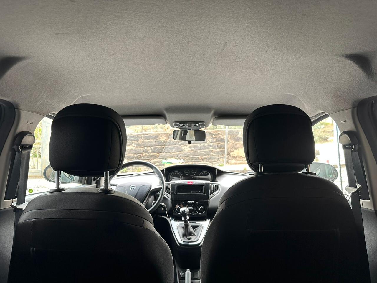 Lancia Ypsilon 1.2 69 CV 5 porte Silver