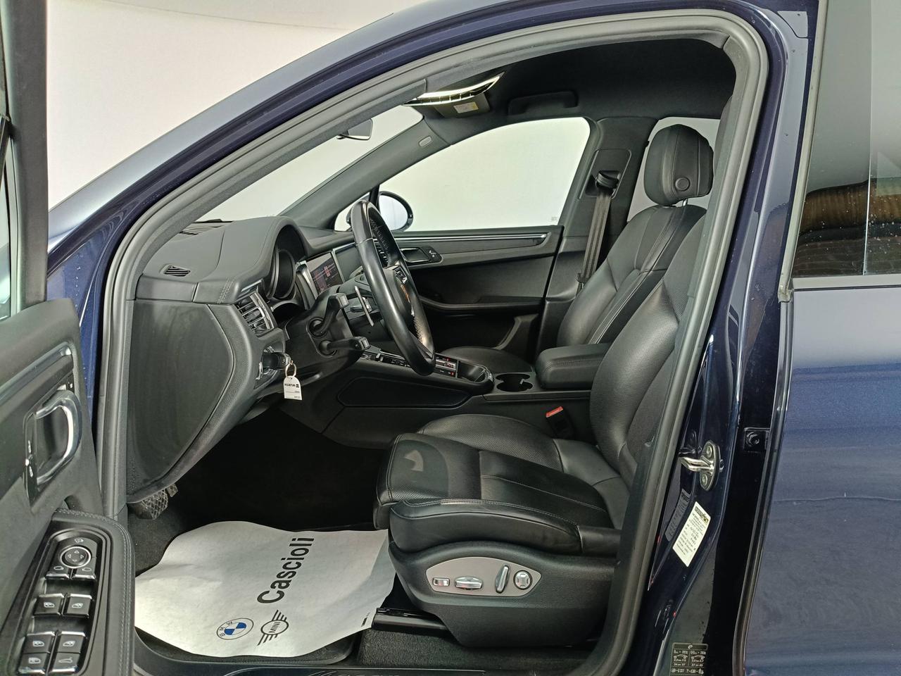 PORSCHE Macan I 2022 - Macan 2.0 265cv pdk