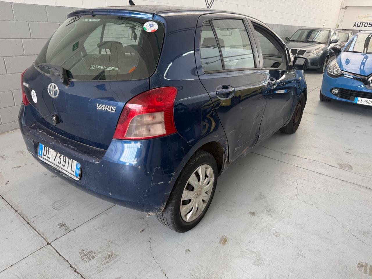 Toyota Yaris 1.0 5 porte Sol