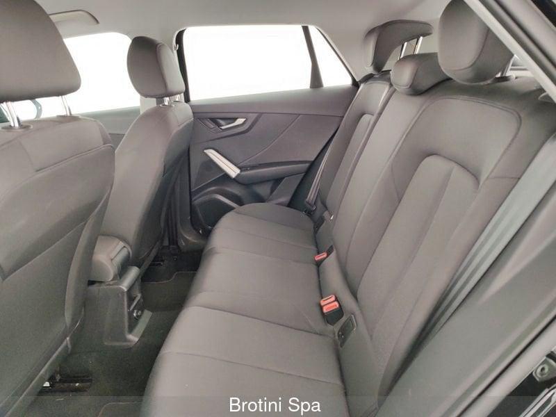 Audi Q2 1.0 30 TFSI BUSINESS ADVANCED