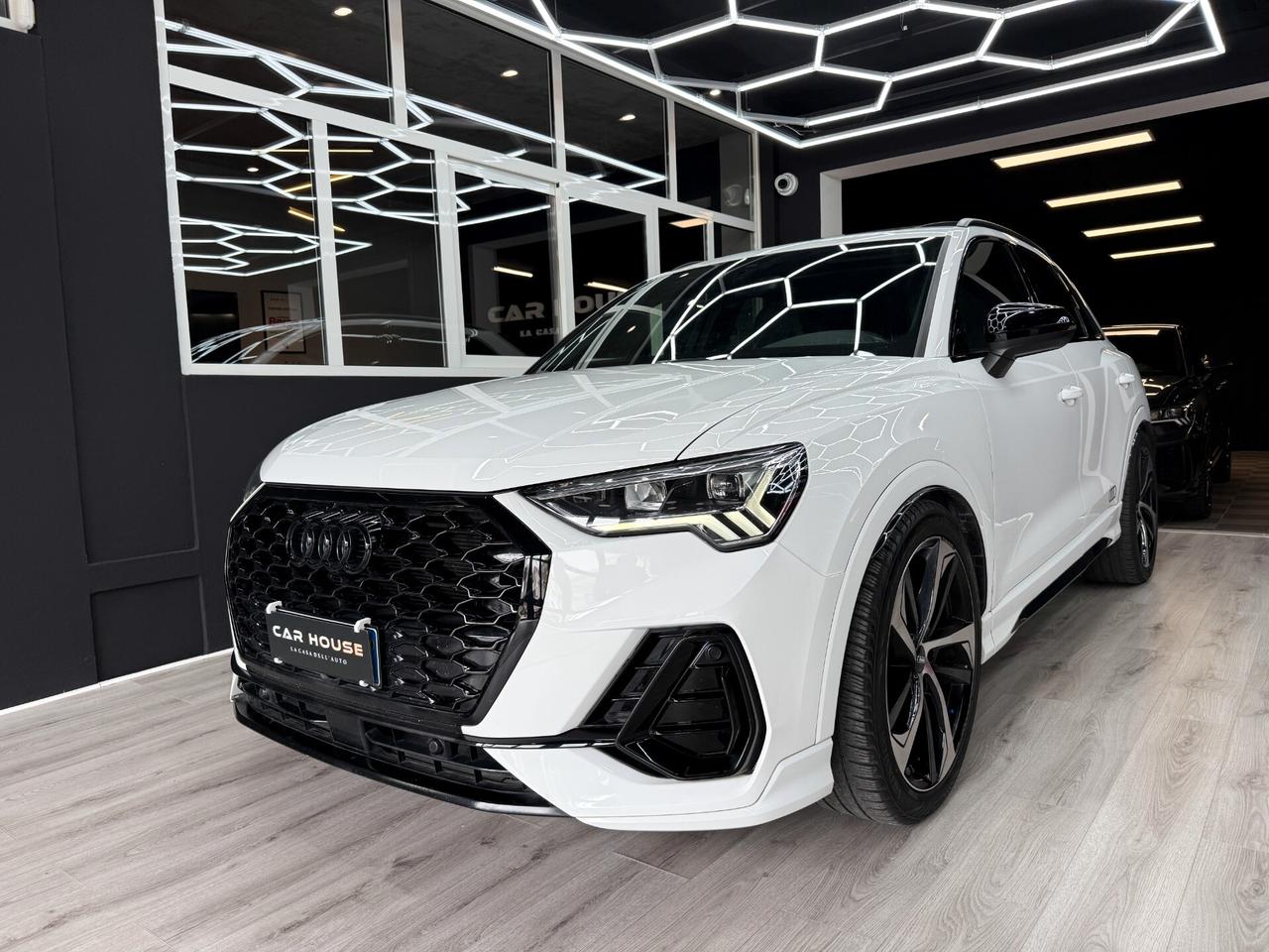 Audi Q3 2.0 TDI 150CV S LINE S-Tronic