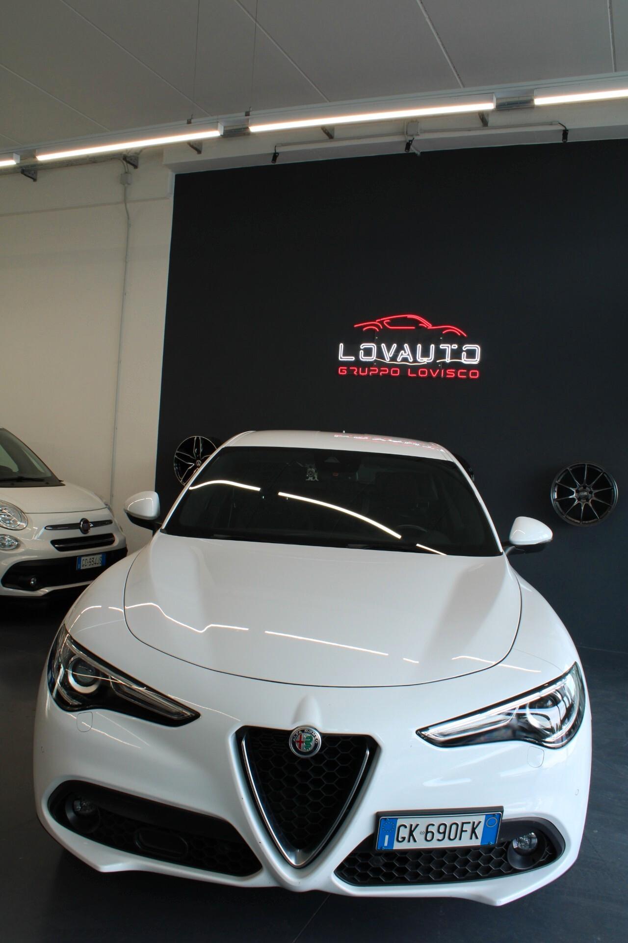 Alfa Romeo Stelvio 2.2 Turbodiesel 160 CV AT8 RWD Business