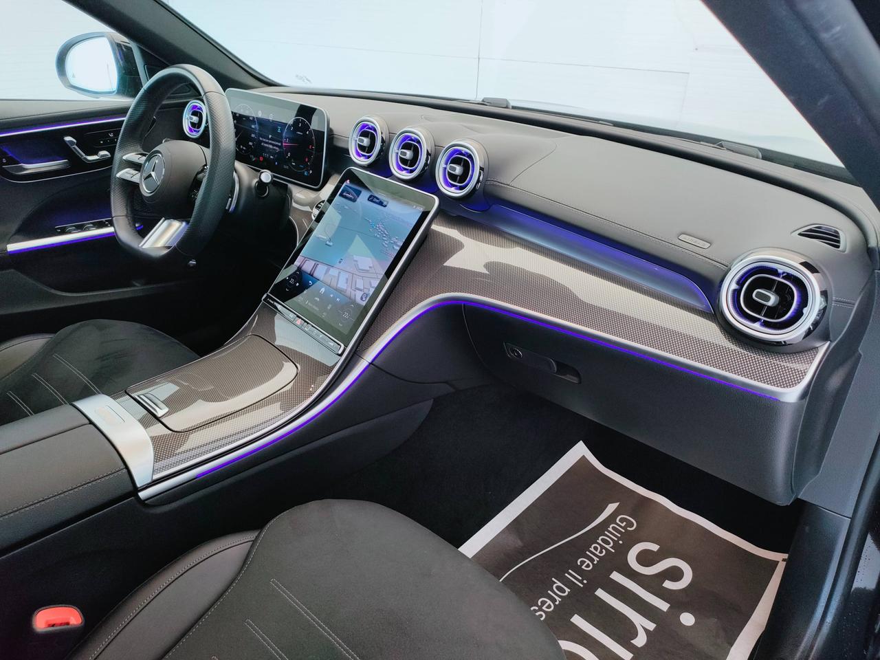 Mercedes-Benz Classe C-S206 SW 2021 - C SW 220 d mhev AMG Line Premium 4matic 200cv auto