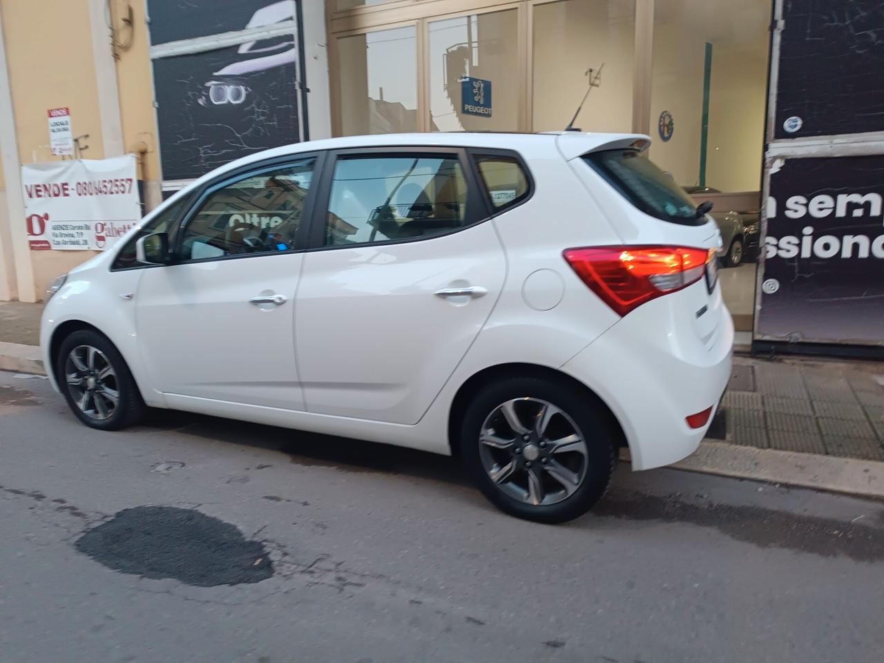 Hyundai iX20 1.4 CRDI 90 CV XPOSSIBLE TETTO APRIBILE FULL