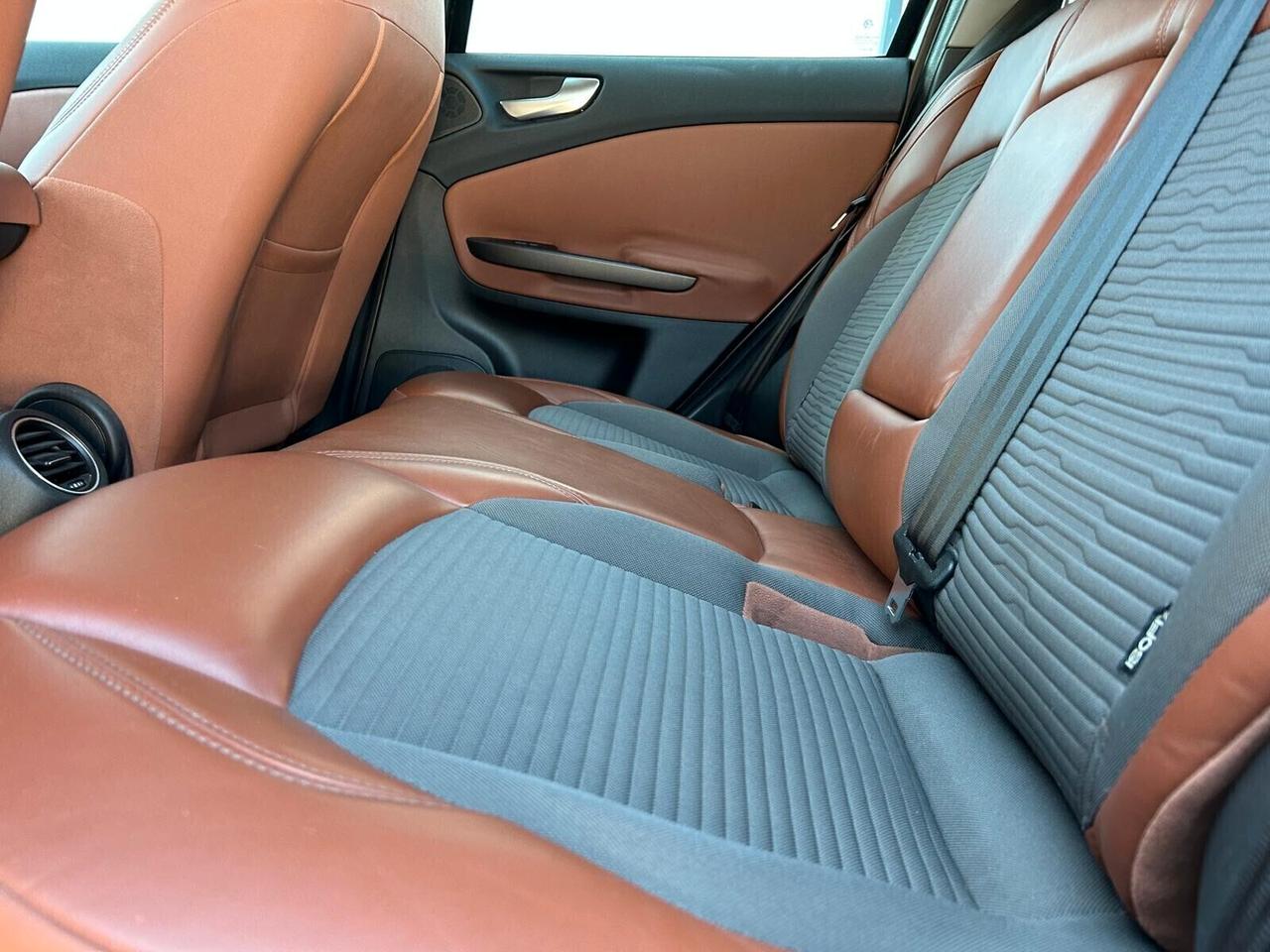 Alfa Romeo Giulietta EXCLUSIVE 2.0 JTDm-2 150 CV 6mt