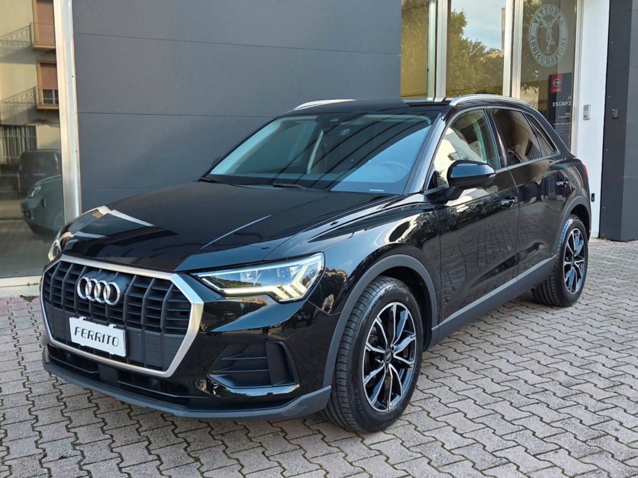 Audi Q3 35 TDI S tronic 150 cv Business
