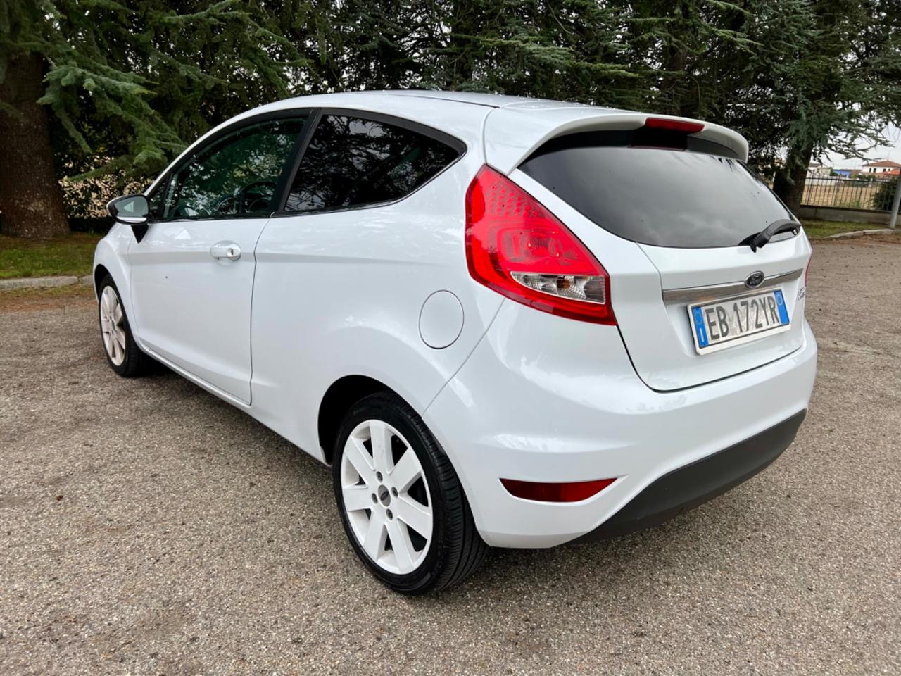 Ford Fiesta Fiesta 1.4 3 porte Bz.- GPL