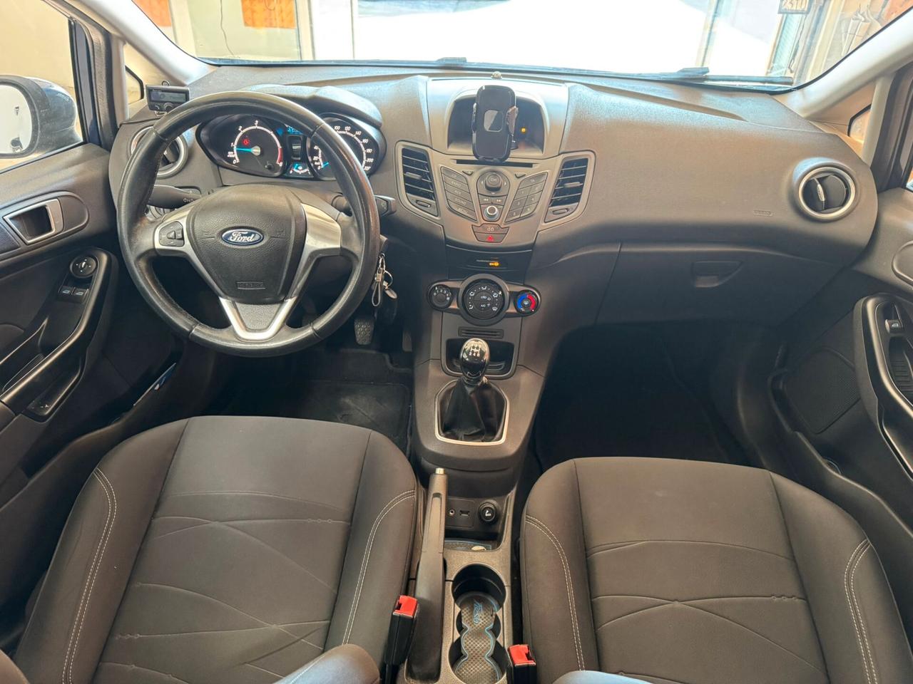 Ford Fiesta 1.5 TDCi 75CV 5 porte Titanium