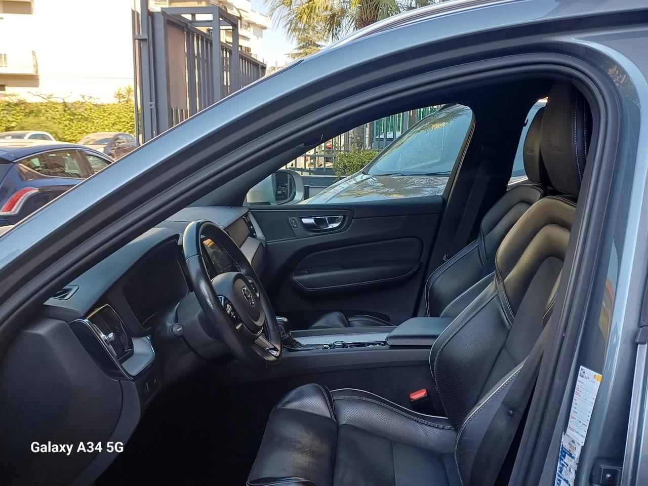 Volvo XC 60 XC60 D4 AWD Geartronic R-design