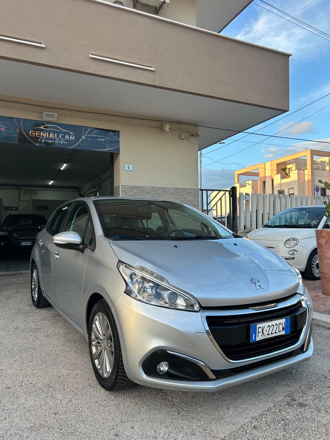 Peugeot 208 1.2 VTi 82 CV 5 porte