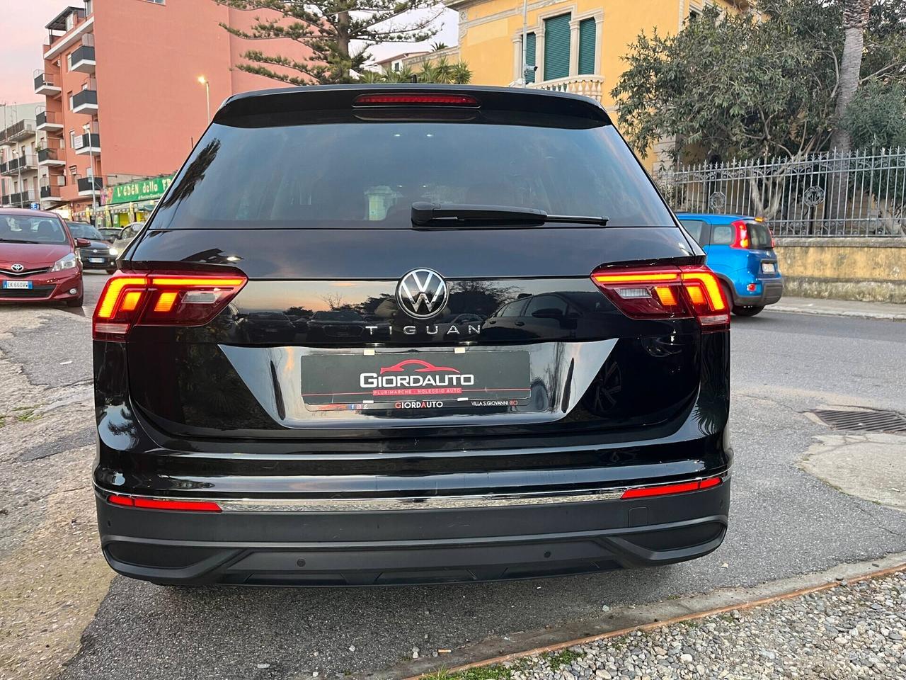 Volkswagen Tiguan 2.0 TDI 150 CV SCR DSG Life Garanzia 12/36 Mesi