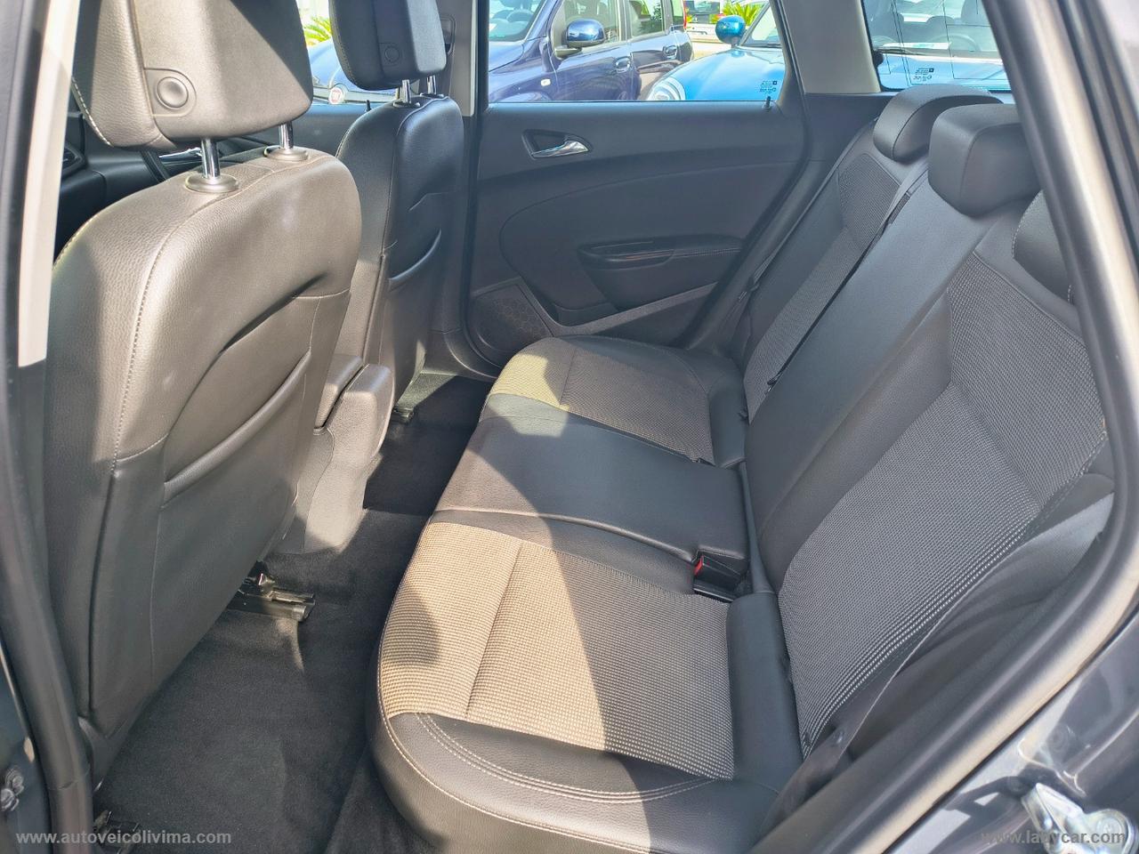 OPEL Astra 1.6 CDTI EcoFLEX S&S ST Cosmo