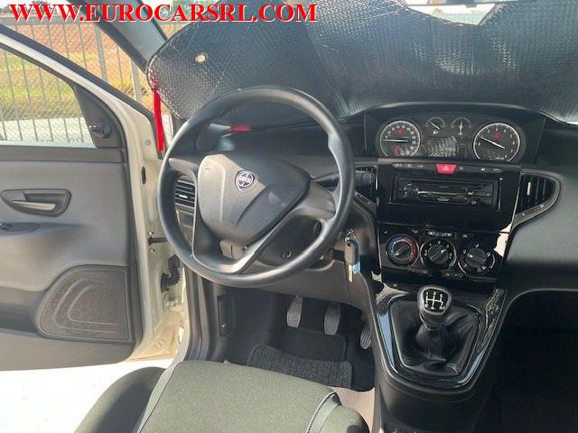 LANCIA Ypsilon 1.2 69 CV 5 porte Silver