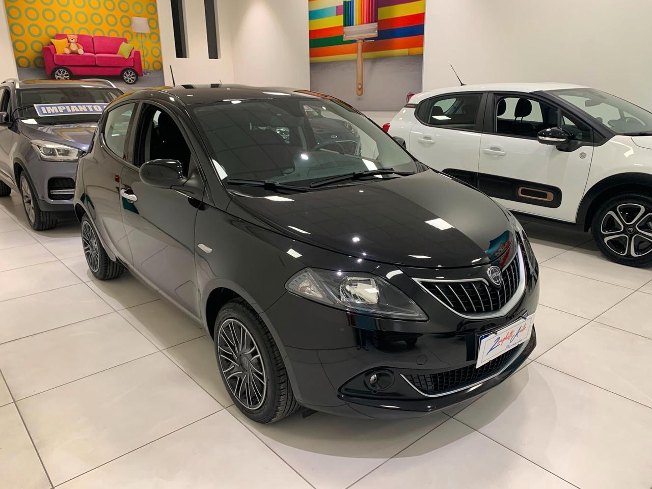 LANCIA YPSILON 1.0 HYBRID - OK NEOPATENTATI