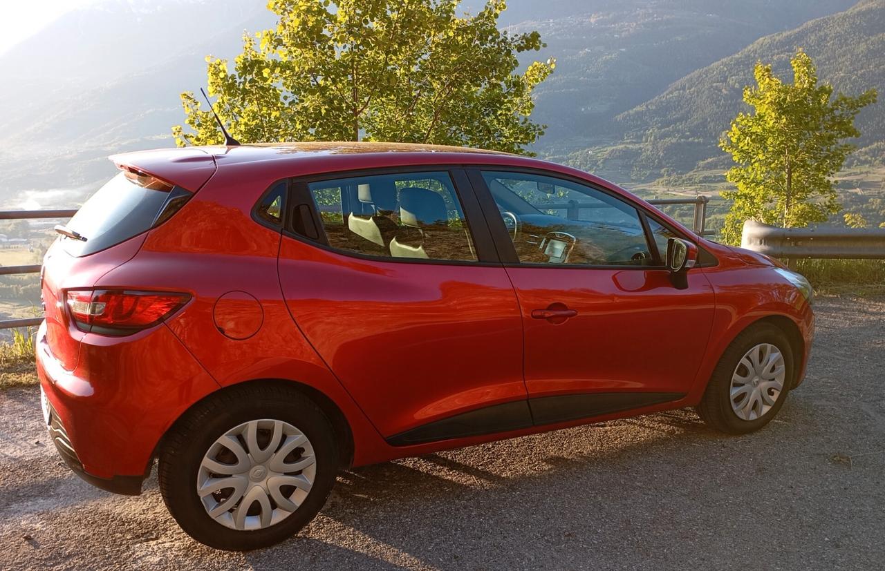 Renault Clio 1.2 AUTHENTIQUE
