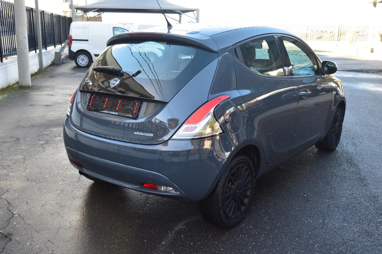 Lancia Ypsilon 1.3 MJT 16V 95 CV 5 porte S&S Elefantino
