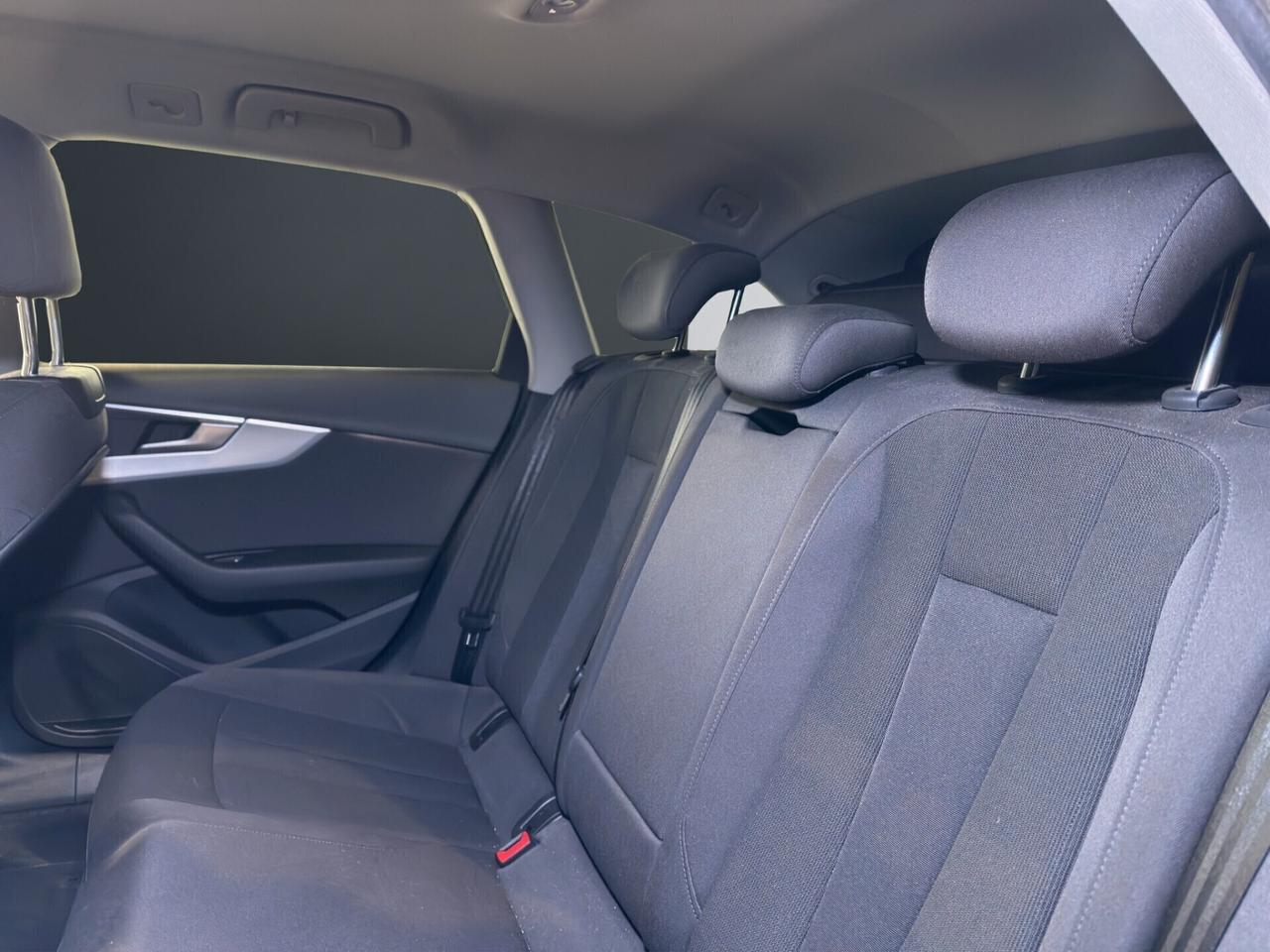 Audi A4 Avant 2.0 TDI 150 CV S tronic Business Sport