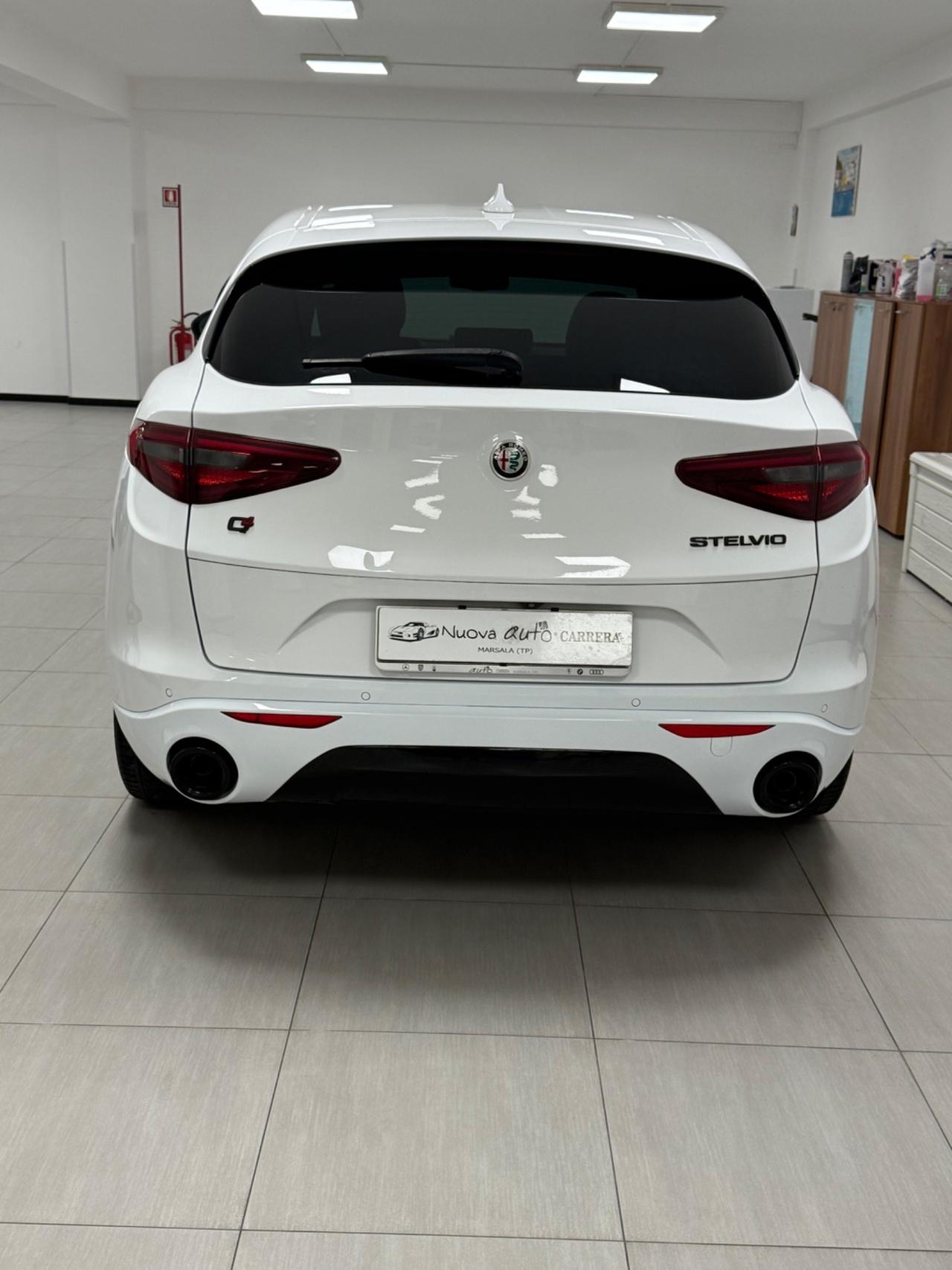 Alfa Romeo Stelvio 2.2 Turbodiesel 210 CV AT8 Q4 Veloce