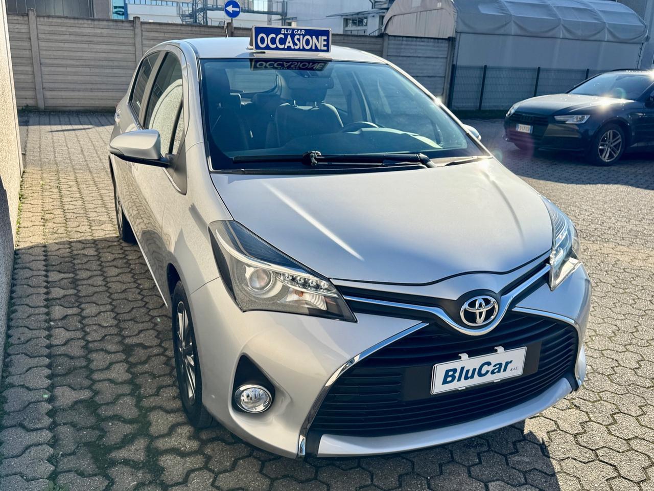 Toyota Yaris 1.3 5 porte Lounge Multidrive S