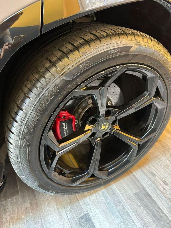 Lamborghini Urus Possibilità agevolazione pagamento con subentro leasing