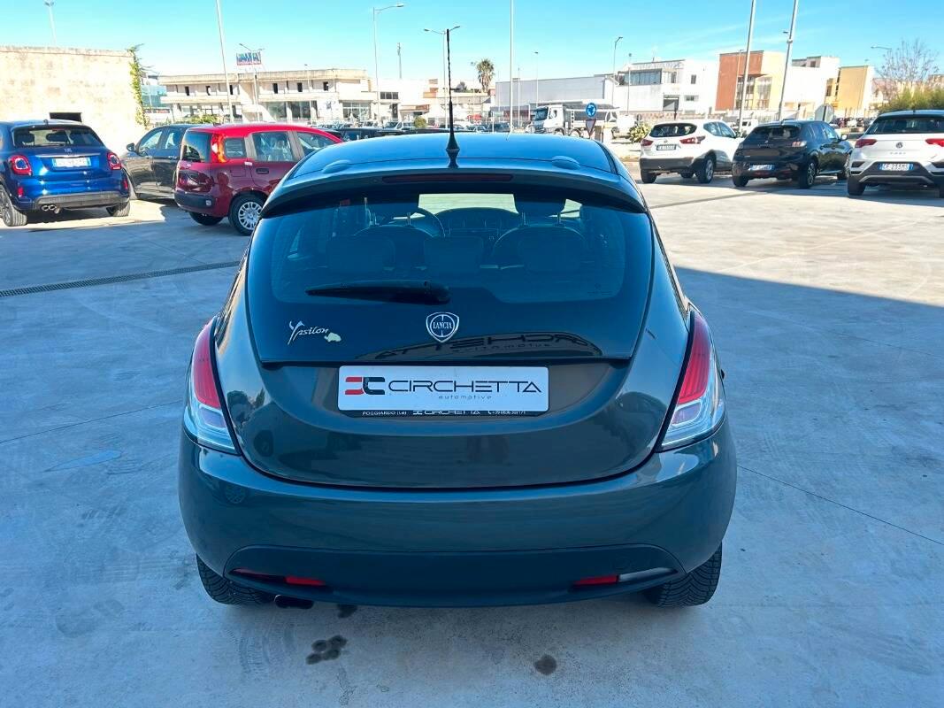 Lancia Ypsilon 1.2 8v Silver c clima 69cv