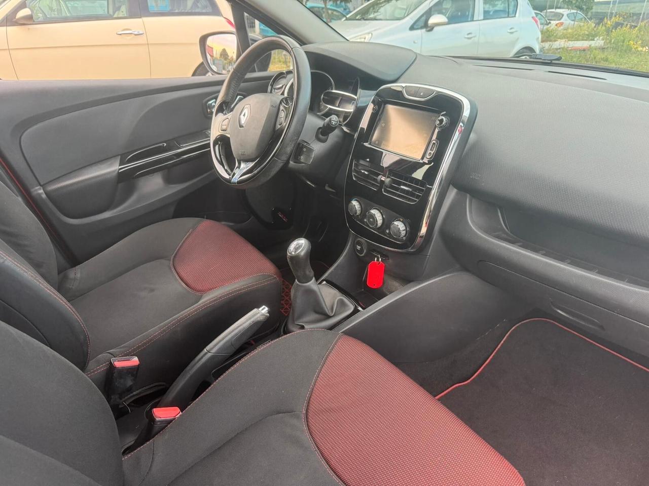 Renault Clio 1.2 75CV 5 porte 2013 SOLO 109.000 KM