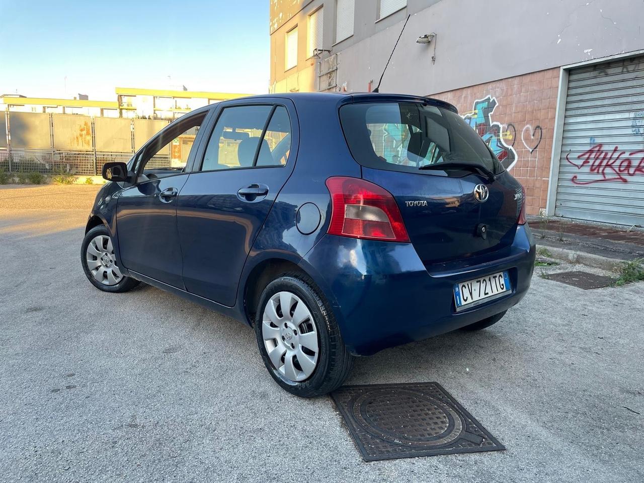 Toyota Yaris Restayling 1.0benz Full soli 150milaKM 5porte
