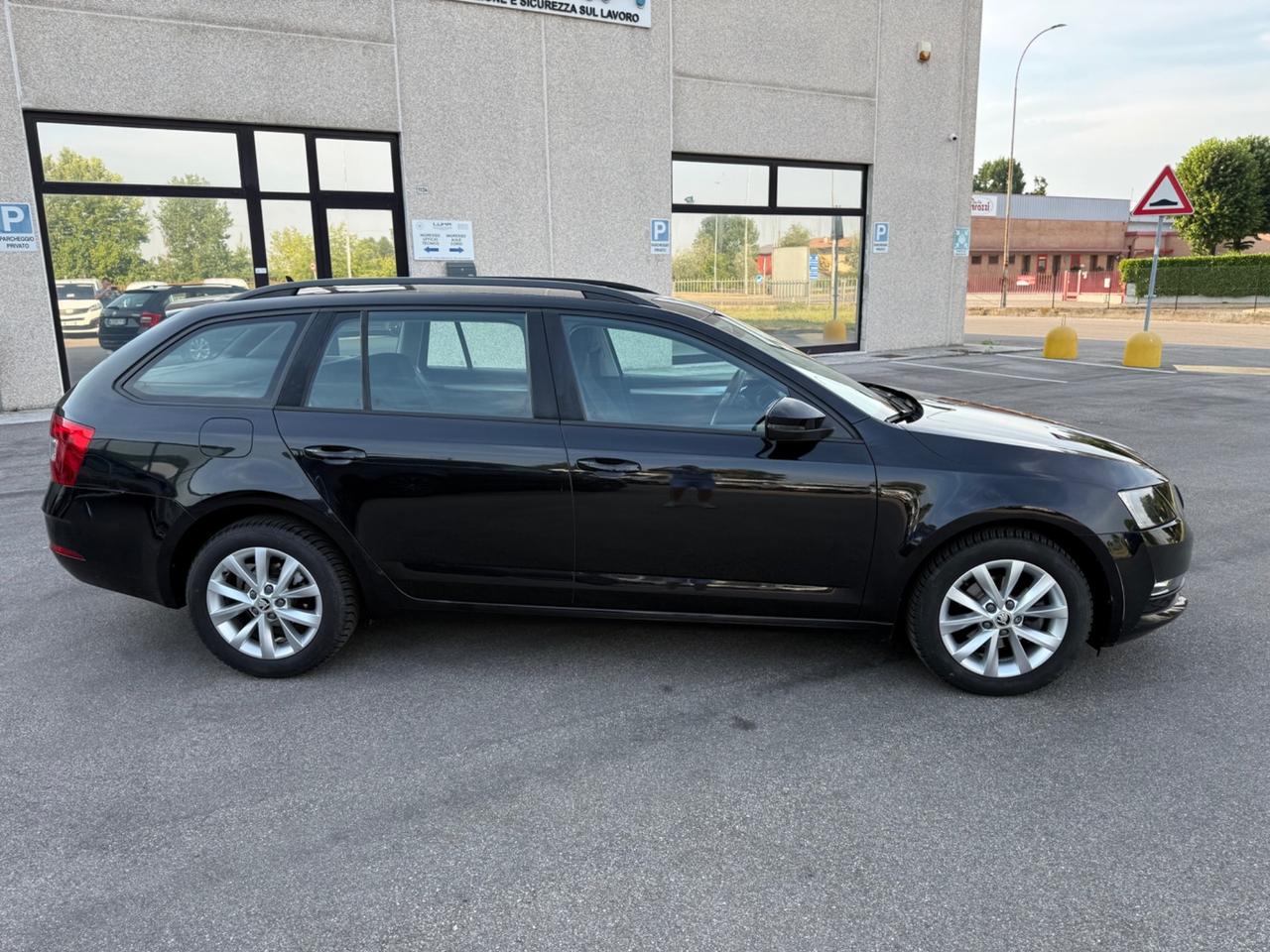 Skoda Octavia 1.6 TDI SCR 115 CV Wagon Executive