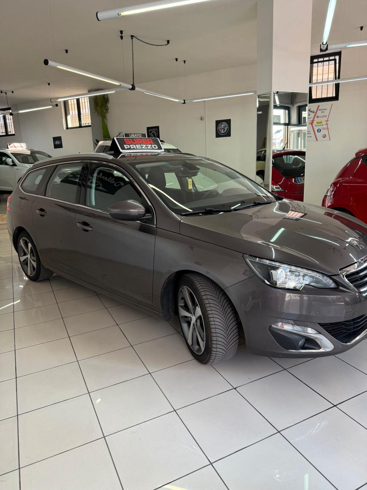 Peugeot 308 BlueHDi 120 S&S EAT6 SW Allure